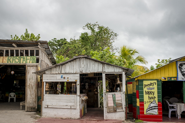 hut in negril