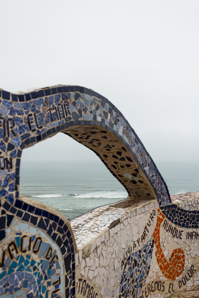 sculpture framing ocean